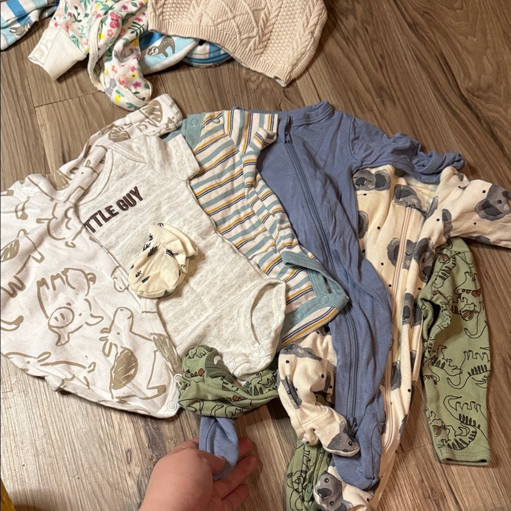 Neutral Baby Onesie Bundle with Animal Prints